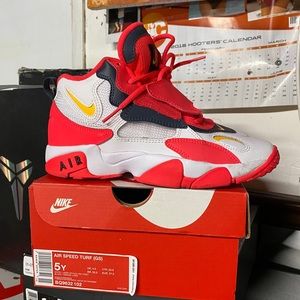 Nike Air Speed Turf